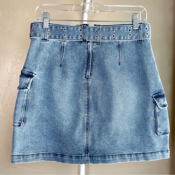 Juicy Couture Denim Cargo Mini Skirt w/ Removable Belt Size 29 - Picture 2 of 8